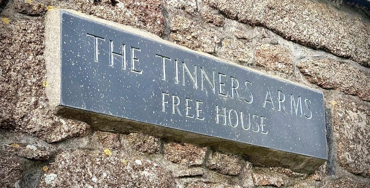 The White House At The Tinners Arms St Ives Exterior foto